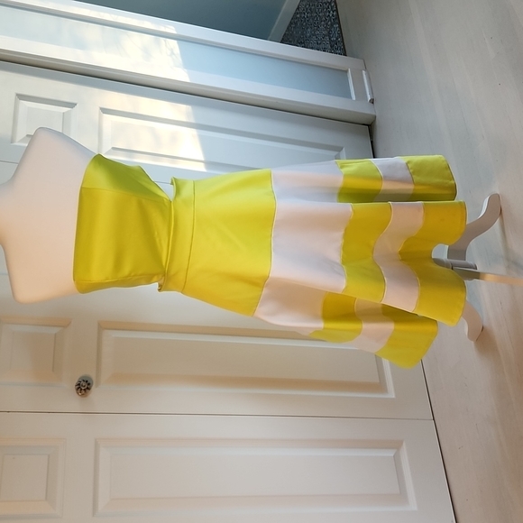 GORGEOUS satin block strapless dress!!! - Picture 2 of 6